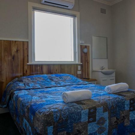 Criterion Hotel Gundagai Dış mekan fotoğraf